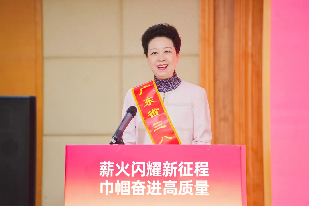 中国妇女报 | 欧博abg官网李倩仪专访：以供应链为笔，绘行业新篇章